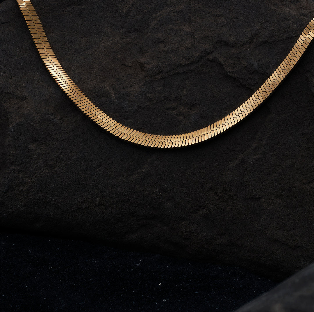 Classic Herringbone Choker (4mm)