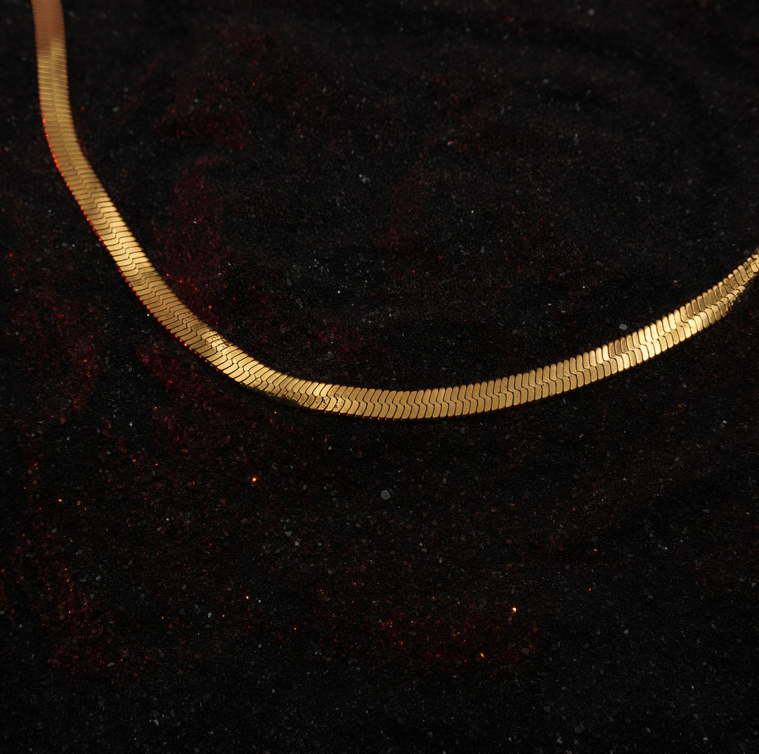 Classic Herringbone Choker (4mm)